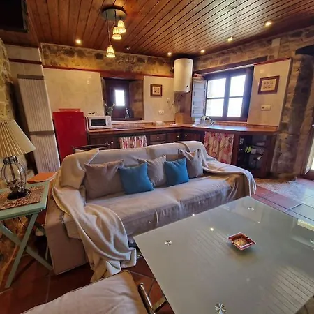 14a04 Casa De Piedra By R2r Consulting بيت للعطل