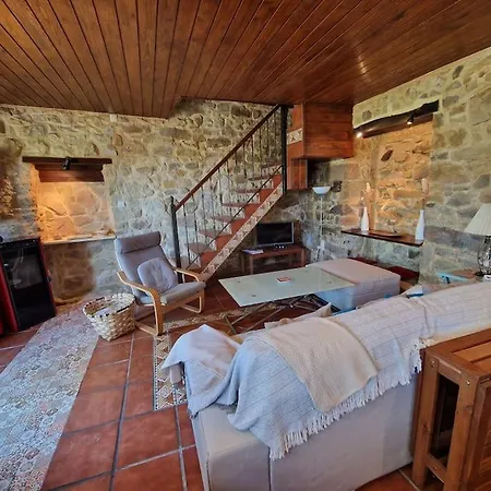 14a04 Casa De Piedra By R2r Consulting بيت للعطل *