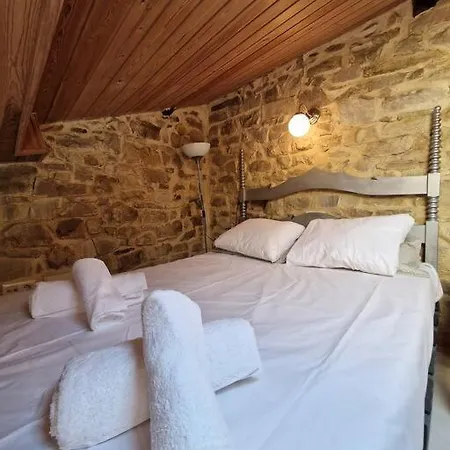 14a04 Casa De Piedra By R2r Consulting بيت للعطل *